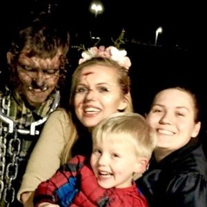 Meet your Posher, Laura